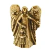 Bronzeengel der beskytter en elsket pige