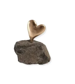 Bronzehjerte på lavasten, 11 cm