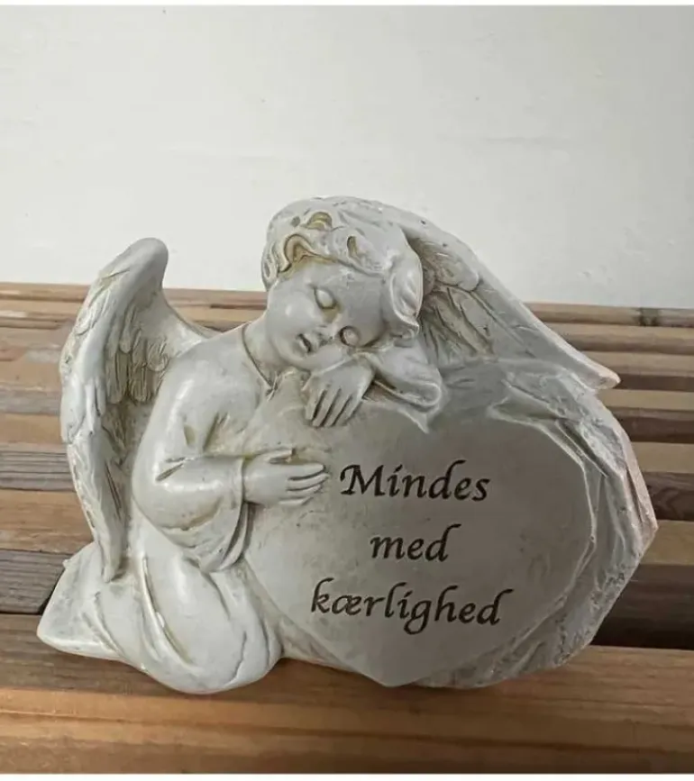 Gravpynt, Engel – Mindes med kærlighed