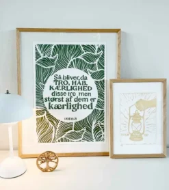 Linoleumstryk: Tro, Håb og Kærlighed, A3 Plakat, Flaskegrøn