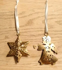 Ophæng, Stjerne guld med hulmønster, 8 cm