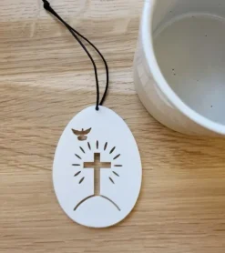Påskeophæng, Påskeæg med kors, Hvid